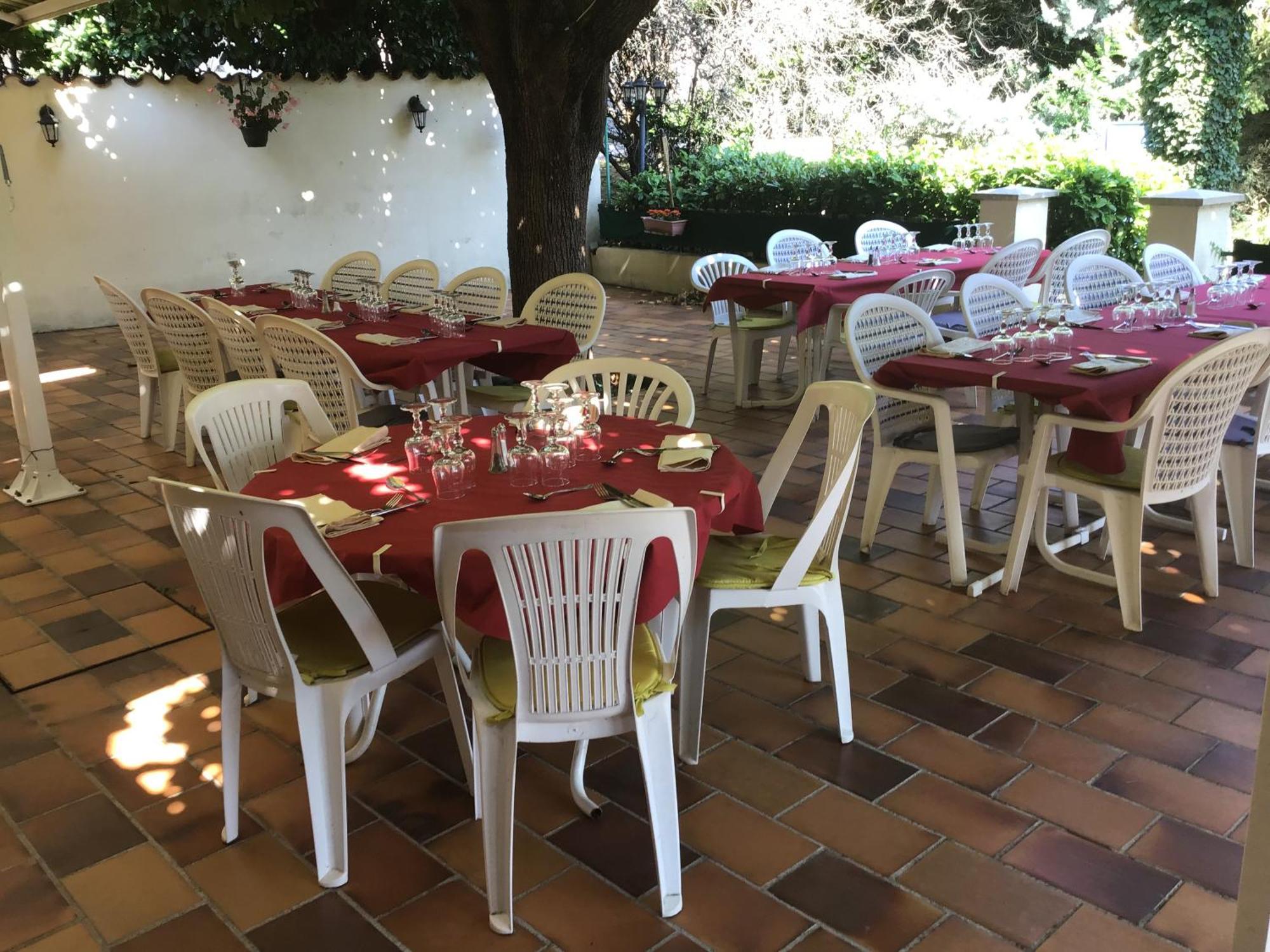 Logis Hotel Des Voyageurs Restaurant La Bonne Tabl'Hay Livron-sur-Drôme Exteriér fotografie