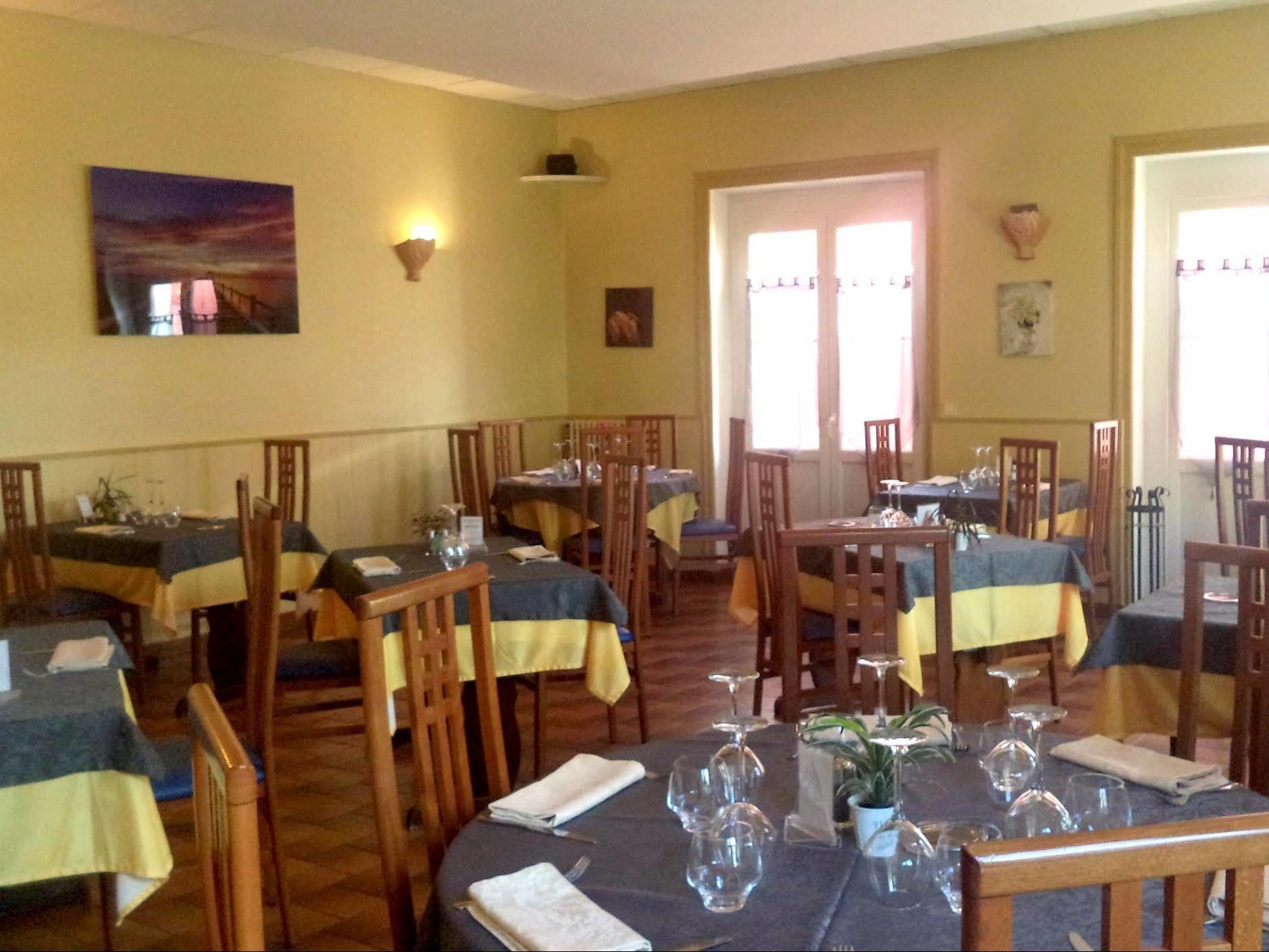 Logis Hotel Des Voyageurs Restaurant La Bonne Tabl'Hay Livron-sur-Drôme Exteriér fotografie